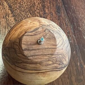 BVLA 14 karat rose gold opal stud